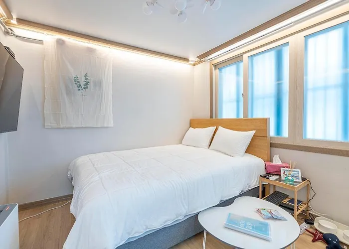 Pet-friendly Gwangalli Stay, 2 Guests, Self Check-in Maison d'hôtes